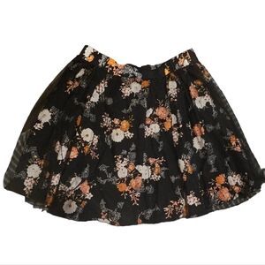 Torrid Knee-length Full Skirt Floral Print with Tulle Overlay Size 1 14/16